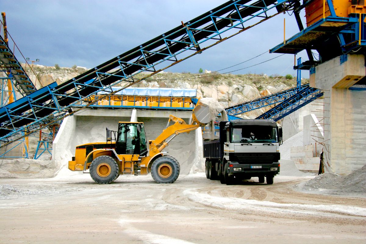 The Cost-Efficiency of Quarry Direct Delivery: Unlocking Savings in Aggregate Materials