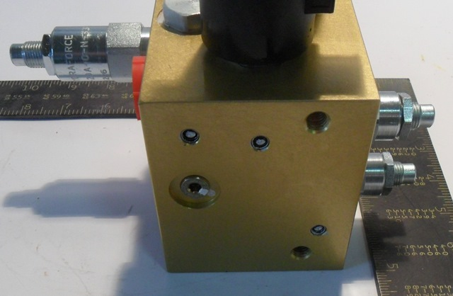 BLOCK,CHUTE CTRL,SCHWING