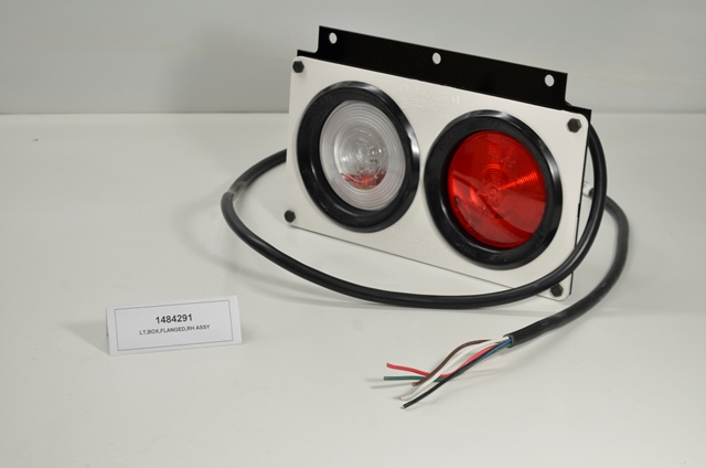 LT,BOX,FLANGED,RH Assembly