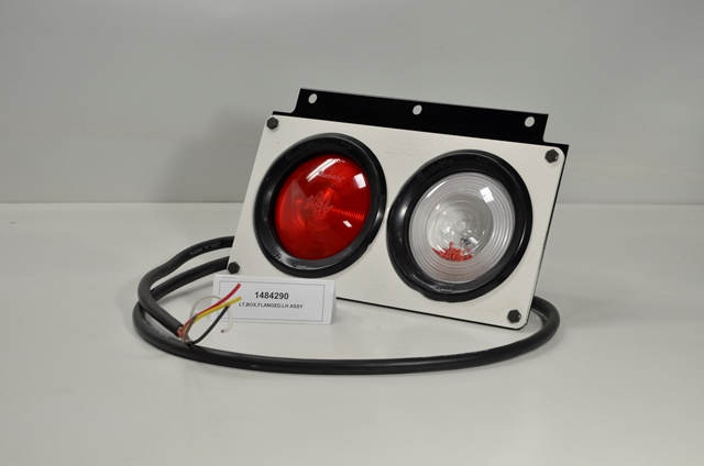 McNeilus 1484290 – Light, Box, Flanged, LH Assembly