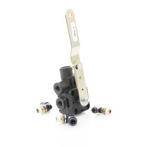 Barksdale KD2445 Height Control Leveling Valve with Fittings