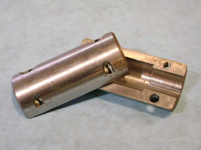 Bar - Round 40 Mm Coupling Water Pump S3 | Weight: 3 lbs | Dimensions: 40X40X88