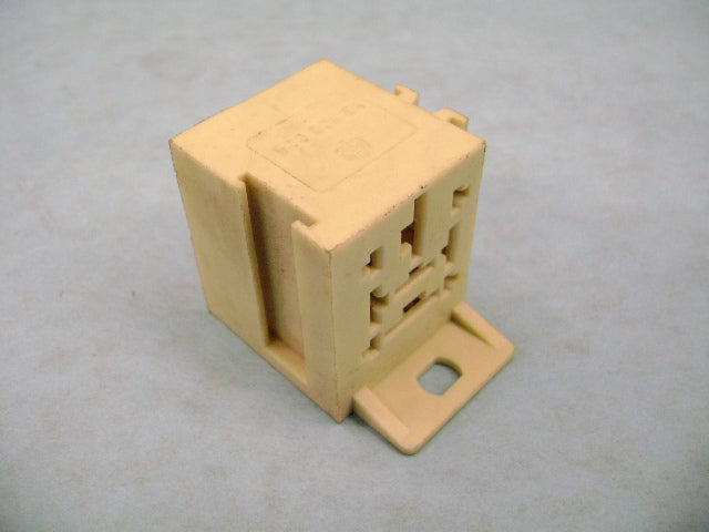 Harn - Plug, Insert 9 Poles | Weight: 2 lbs