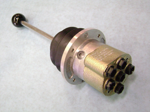 Valve - Hyd, Pilot Contl 4 Th7 A08-1X/1M | Weight: 9 lbs