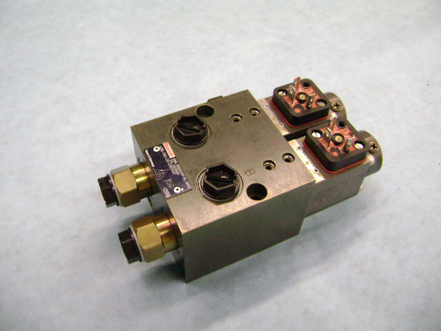 Valve - Hyd, Precontrol M10-1161 | Weight: 4 lbs