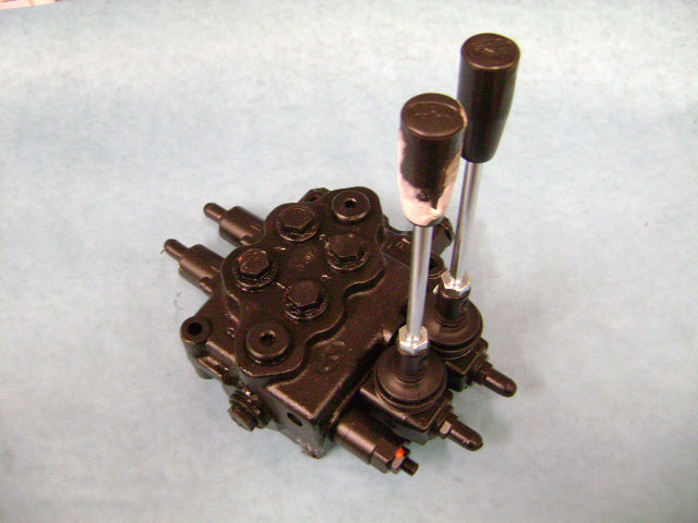 Valve - Hyd Control Block Ng 08 Double C | Weight: 13 lbs