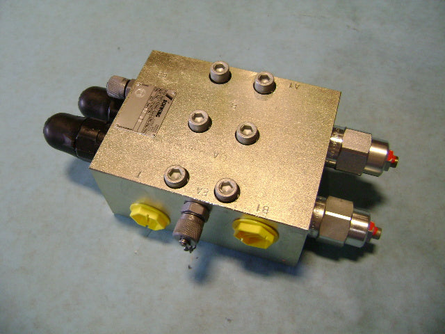 Valve - Hyd, Lowering Bvf2-E2B | Weight: 28 lbs