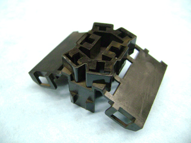 Harn - Connector, Euro-Look Eaton | Weight: 2 lbs | Dimensions: 22X35X55MM