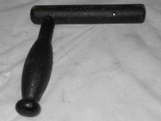 McNeilus 1253398 – Pin, Chute Lock